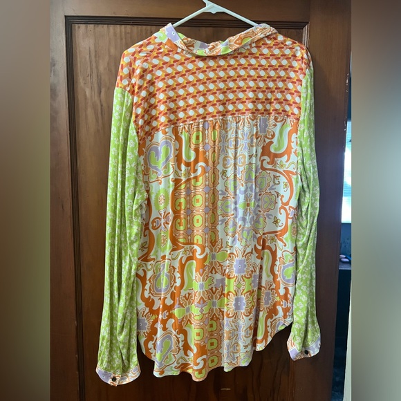 Antho button up - Picture 2 of 3